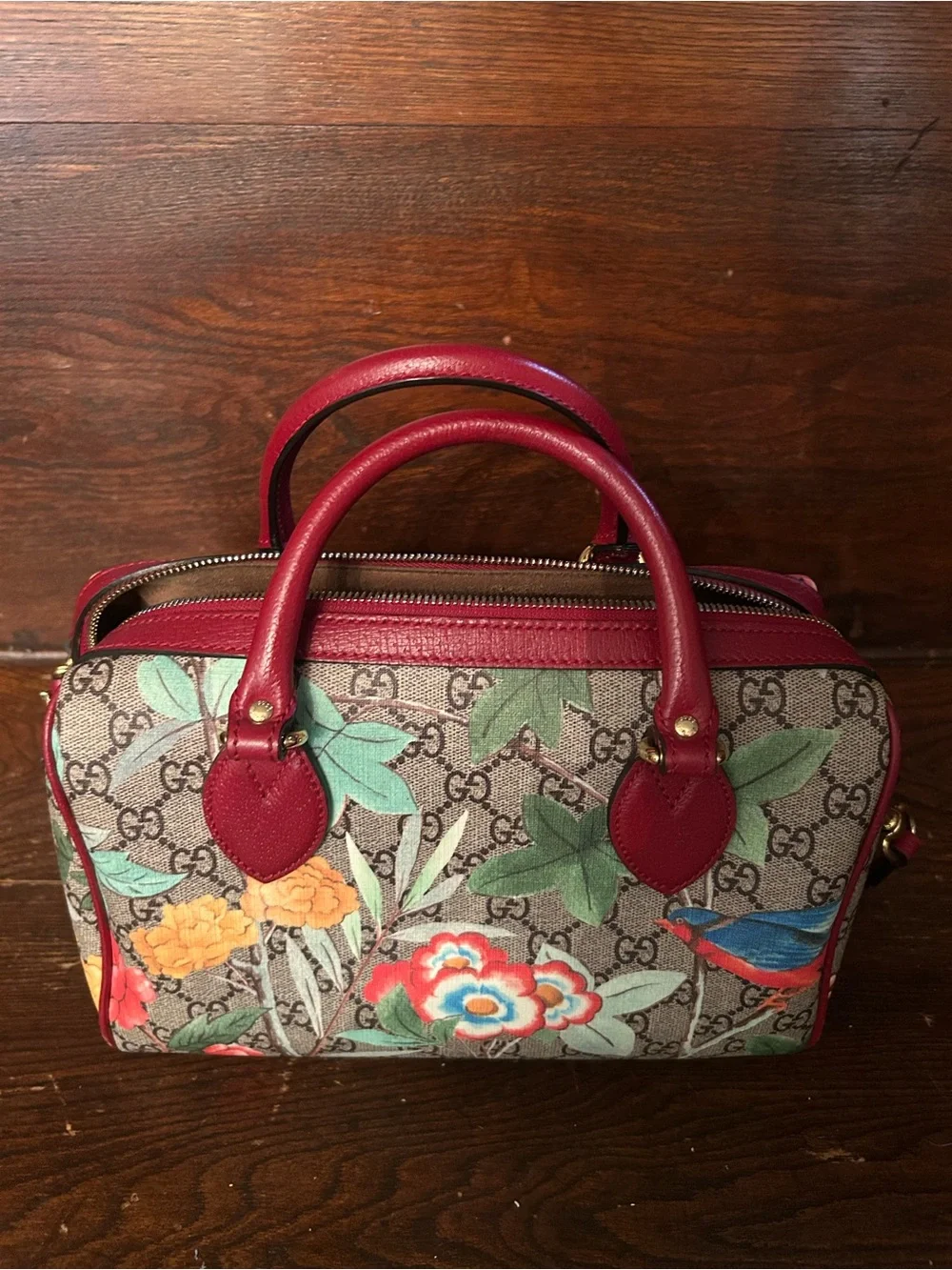 Gucci Floral GG Supreme Boston Bag with Red Trim - Picture 2 of 9